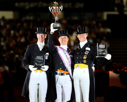 Die Erstplatzierten im Weltcup Dressur: v.l. Nathalie zu Sayn-Wittgenstein, Adelinde Cornelissen, Ulla Salzgeber. 